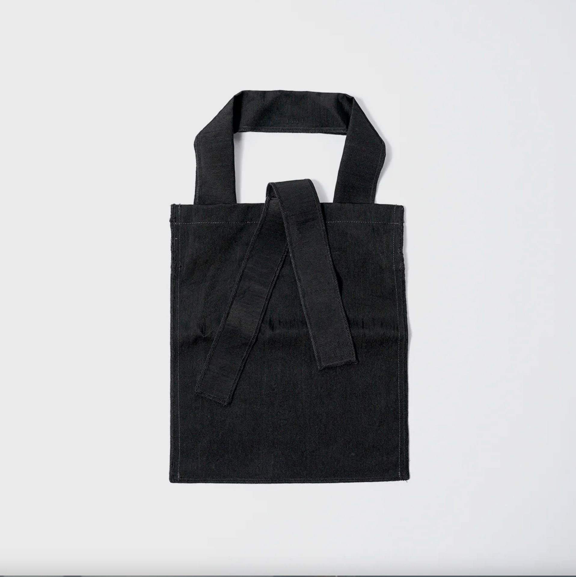 TTI（イッチ） MARY INSIDE OUT TOTE M Black｜2WAYナイロントート 