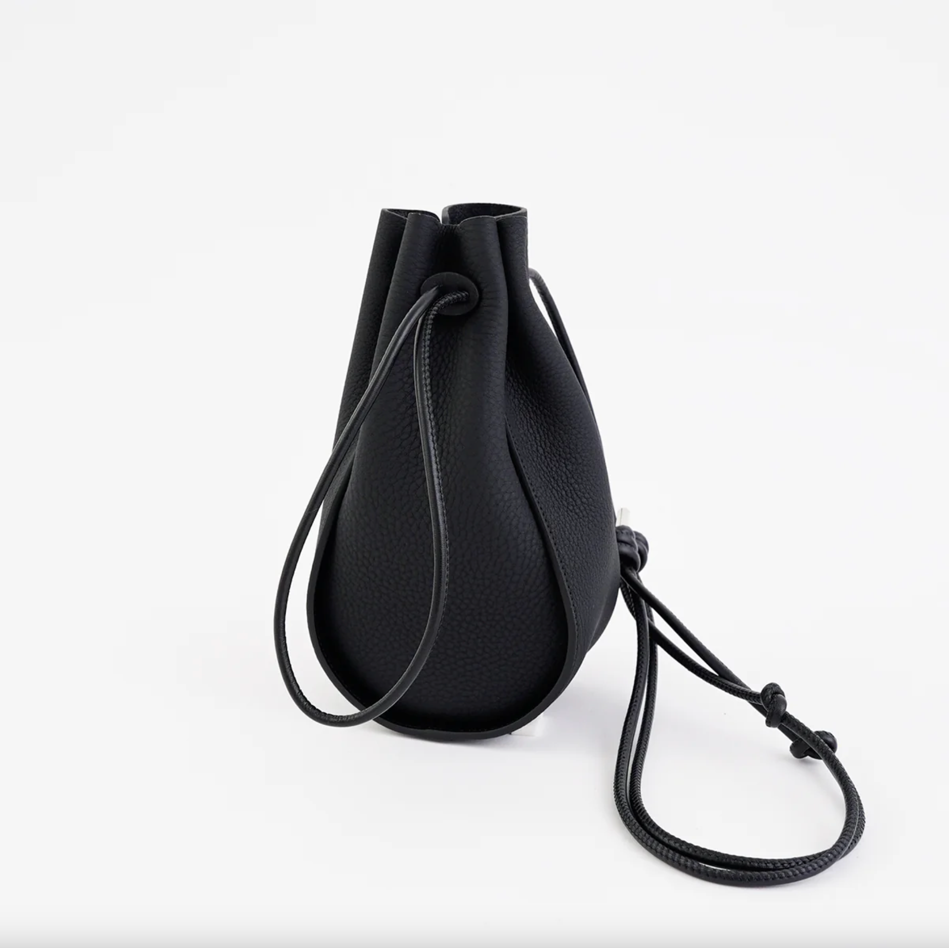 ITTI (イッチ) / HERRIE KINCHAKU POUCH - GPM / DIPLO SKY – about ITTI (イッチ) / HERRIE KINCHAKU POUCH - GPM / DIPLO SKY – about
