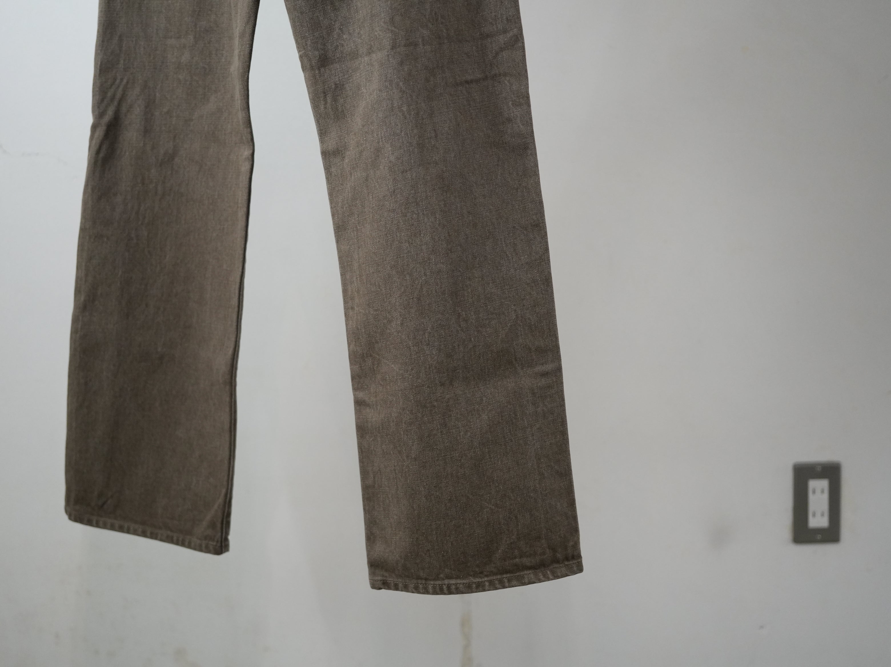 BISOWN (ビソウン) / PURE STRAIGHT KHAKI DENIM