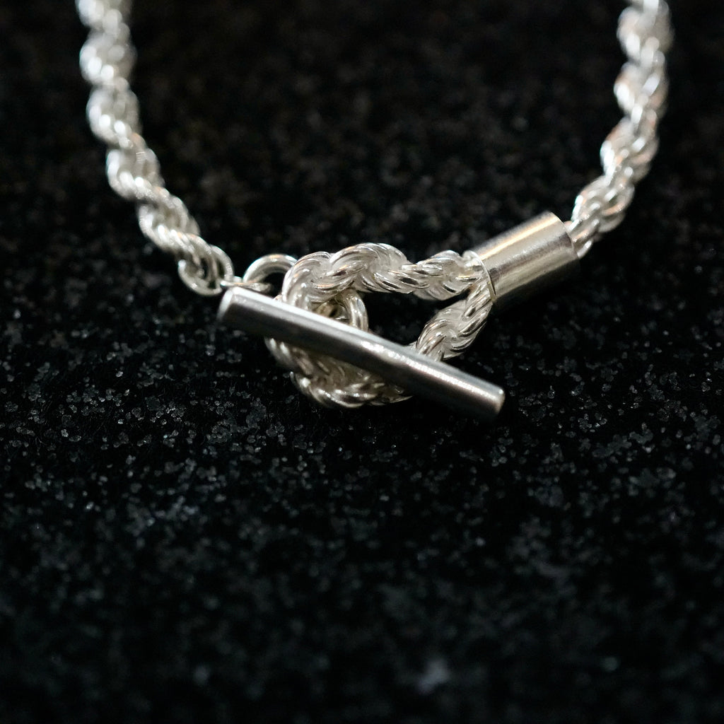 KULTUR 5 / Wire Bracelet