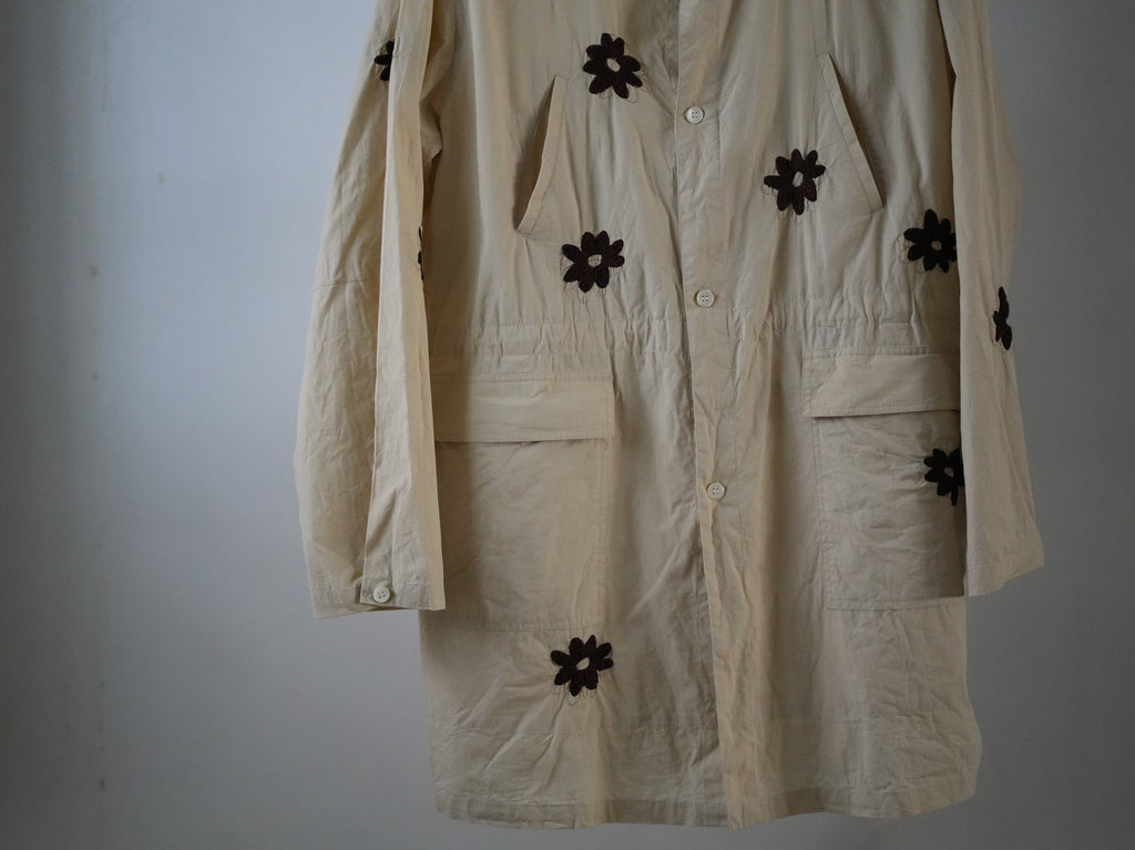 NOMA RHYTHM TEXTILE (ノーマ) / FLOWER EMBROIDERY HOODED COAT Beige
