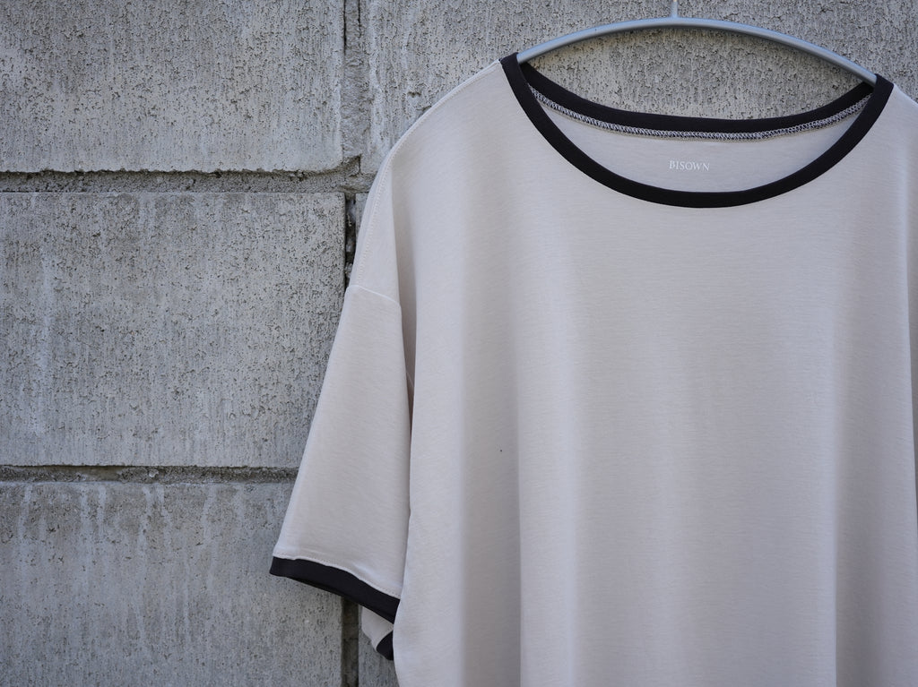 BISOWN (ビソウン) / PIMA MOKLODI RINGER TEE STONE × BROWN