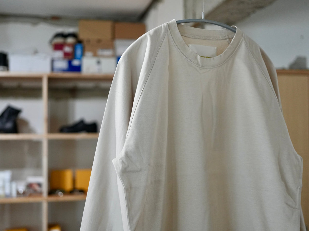 New Western Manner / Shirts Sleeve Crew neck Beige