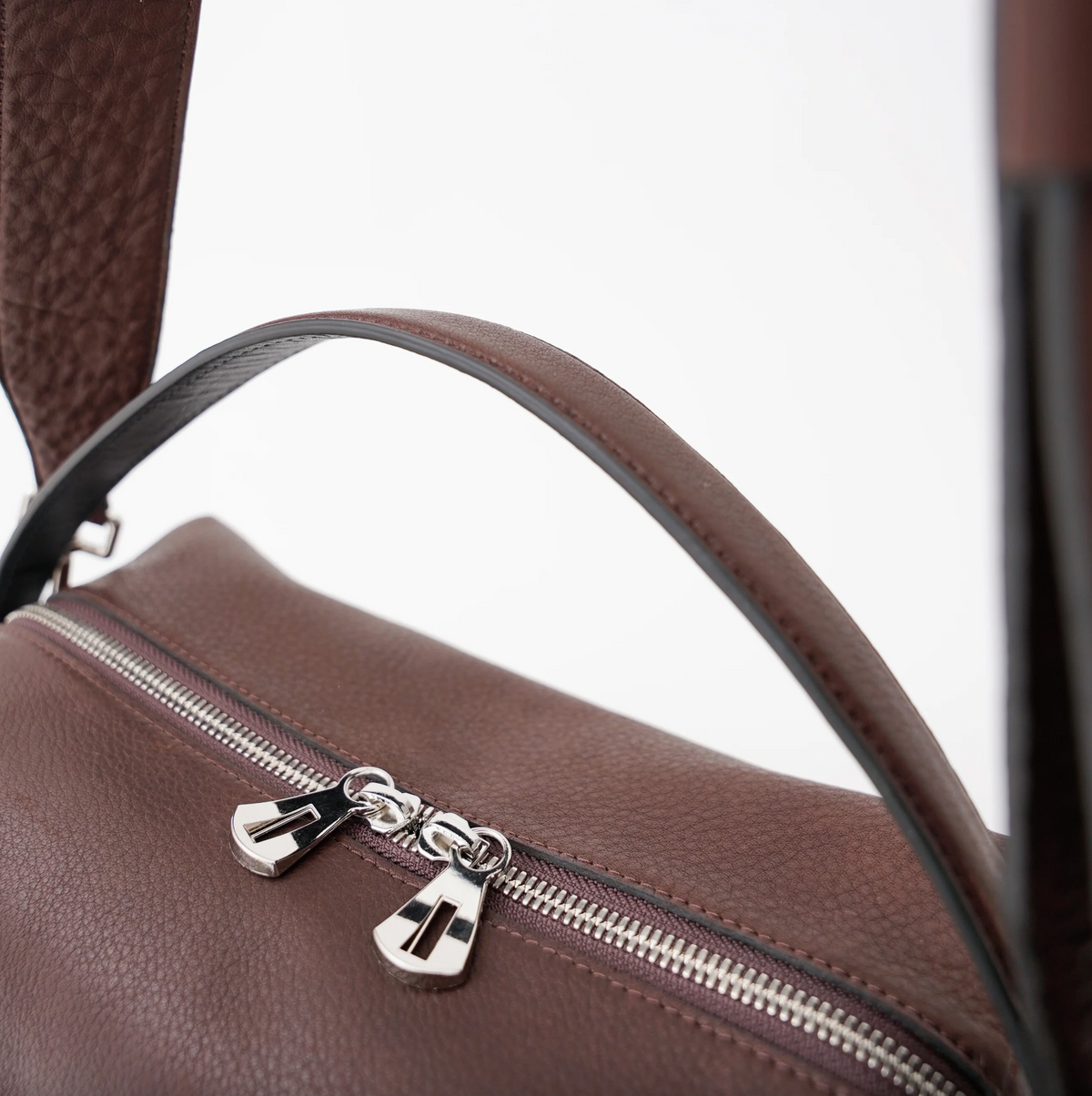ITTI (イッチ) / CELLIE TRAIN BAG CHOCO