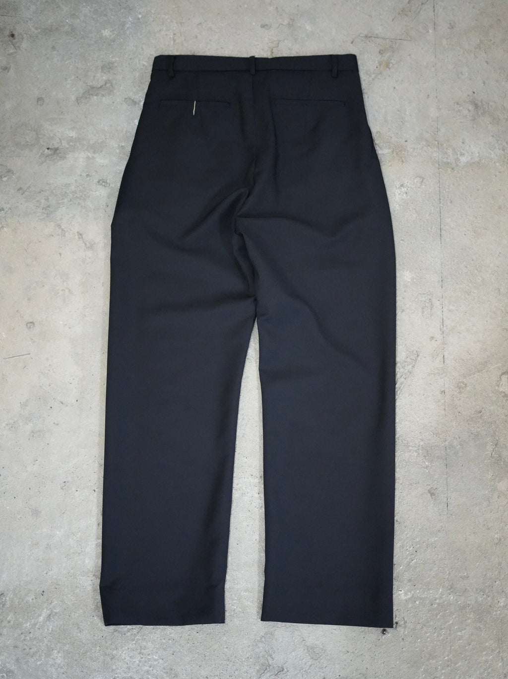 mando (マンド) wool mohair 2-tuck semi-wide pants