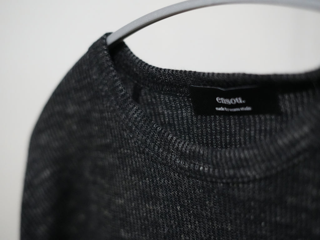ensou. (エンソウ) / D-shaped Long Sleeve Tee a.Black