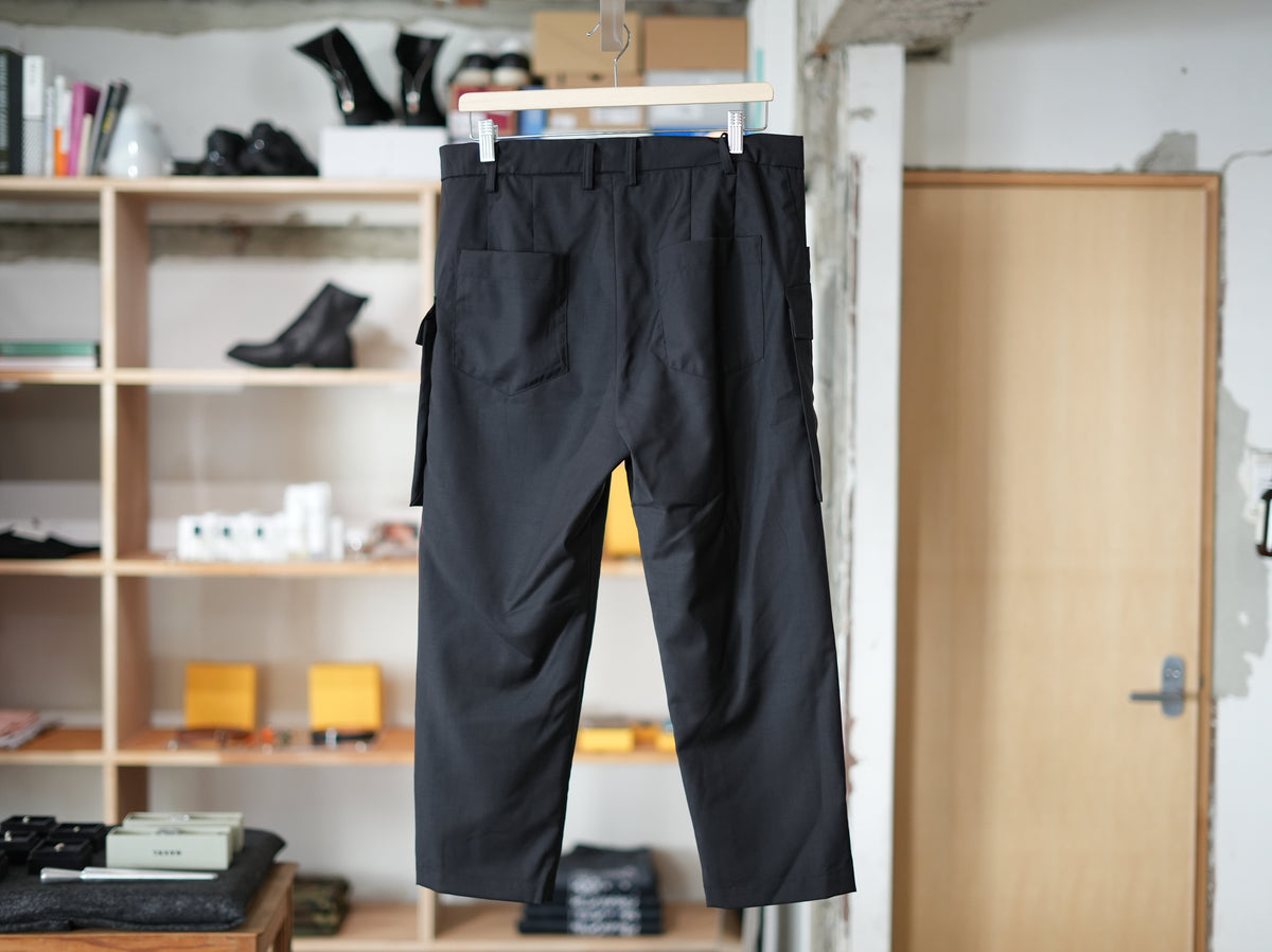 seishin / Big pocket cropped pants wool