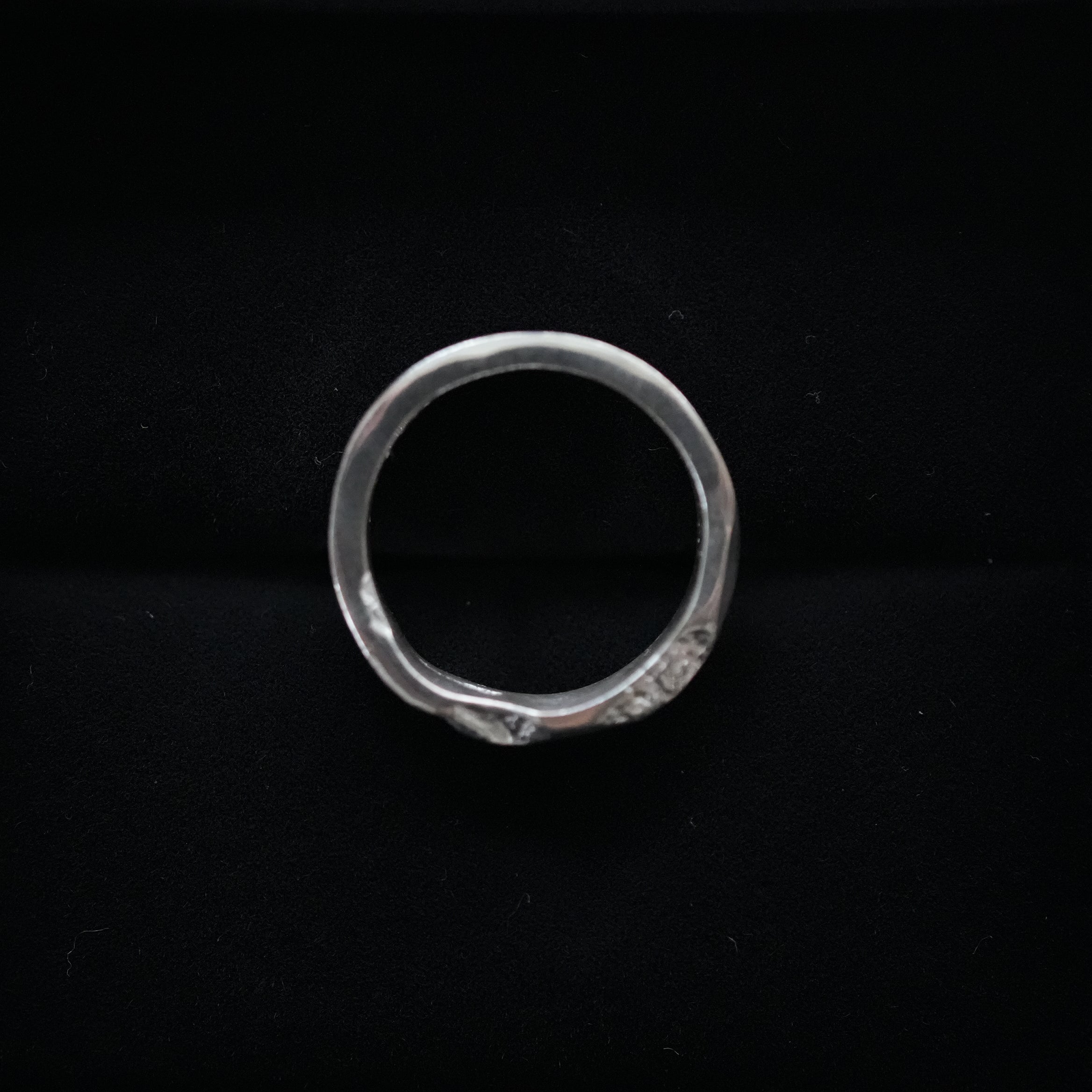 KULTUR 5 / Relief Ring Thin