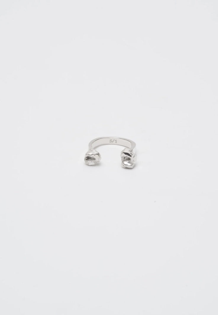 KULTUR 5 / Two Stone Rung