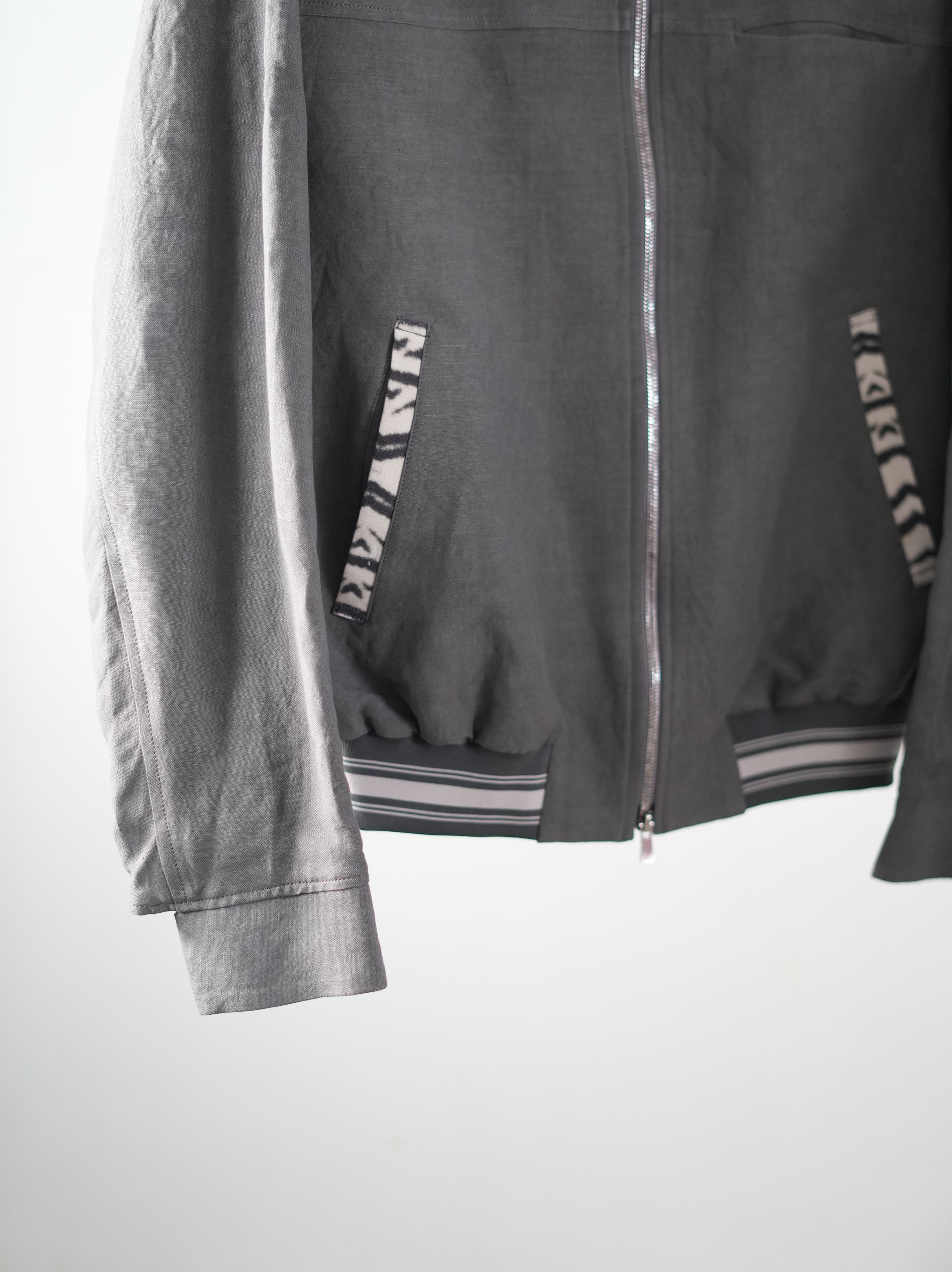 mando (マンド) / Sulfur-dyed front-zip blouson 12