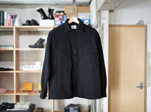 SU / Compressed Wool Double-Pocket
