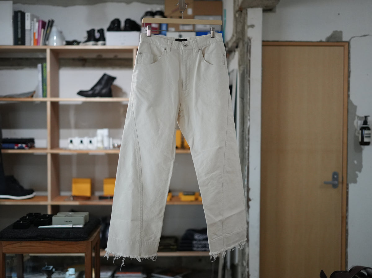 ensou. (エンソウ) / Lunar Jeans Ivory
