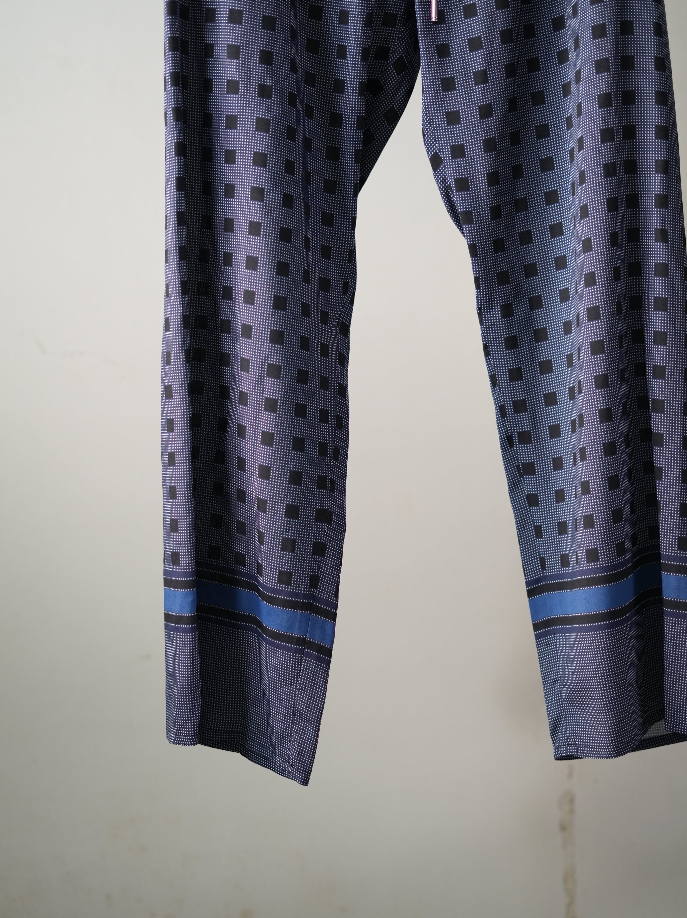 mando (マンド) / Square Dot Print Easy Pants