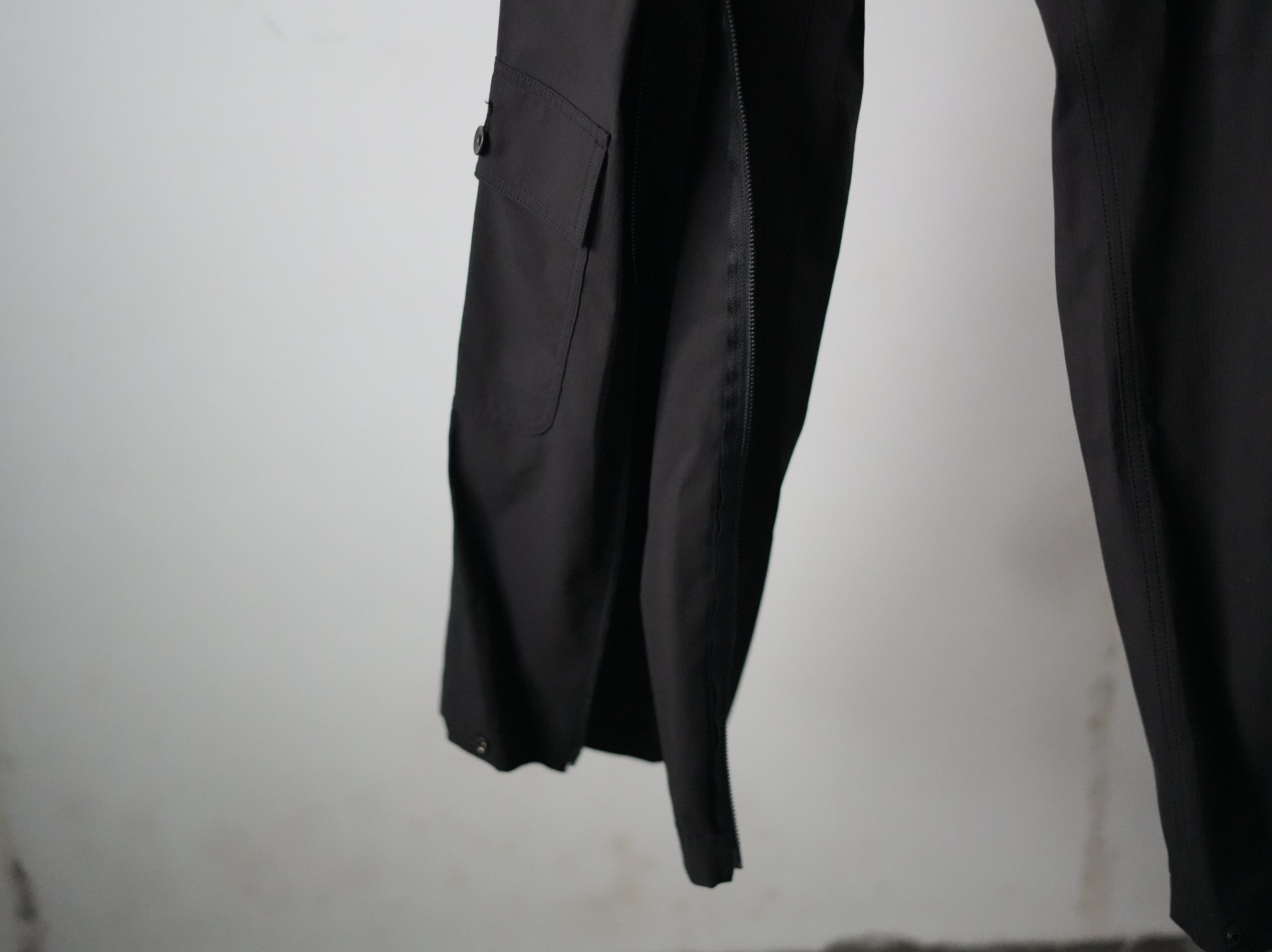 ensou.（エンソウ）Parachute Pants Black Stripe｜強撚コットンピン