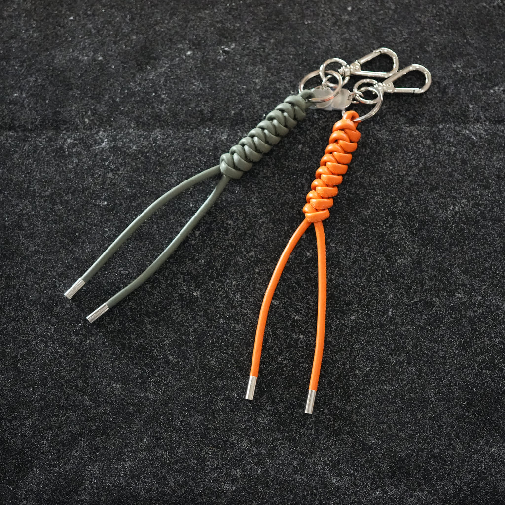 ITTI (イッチ) / CRISTY SNAKEKNOT CHARM STCOW - 26Q1 ORANGE