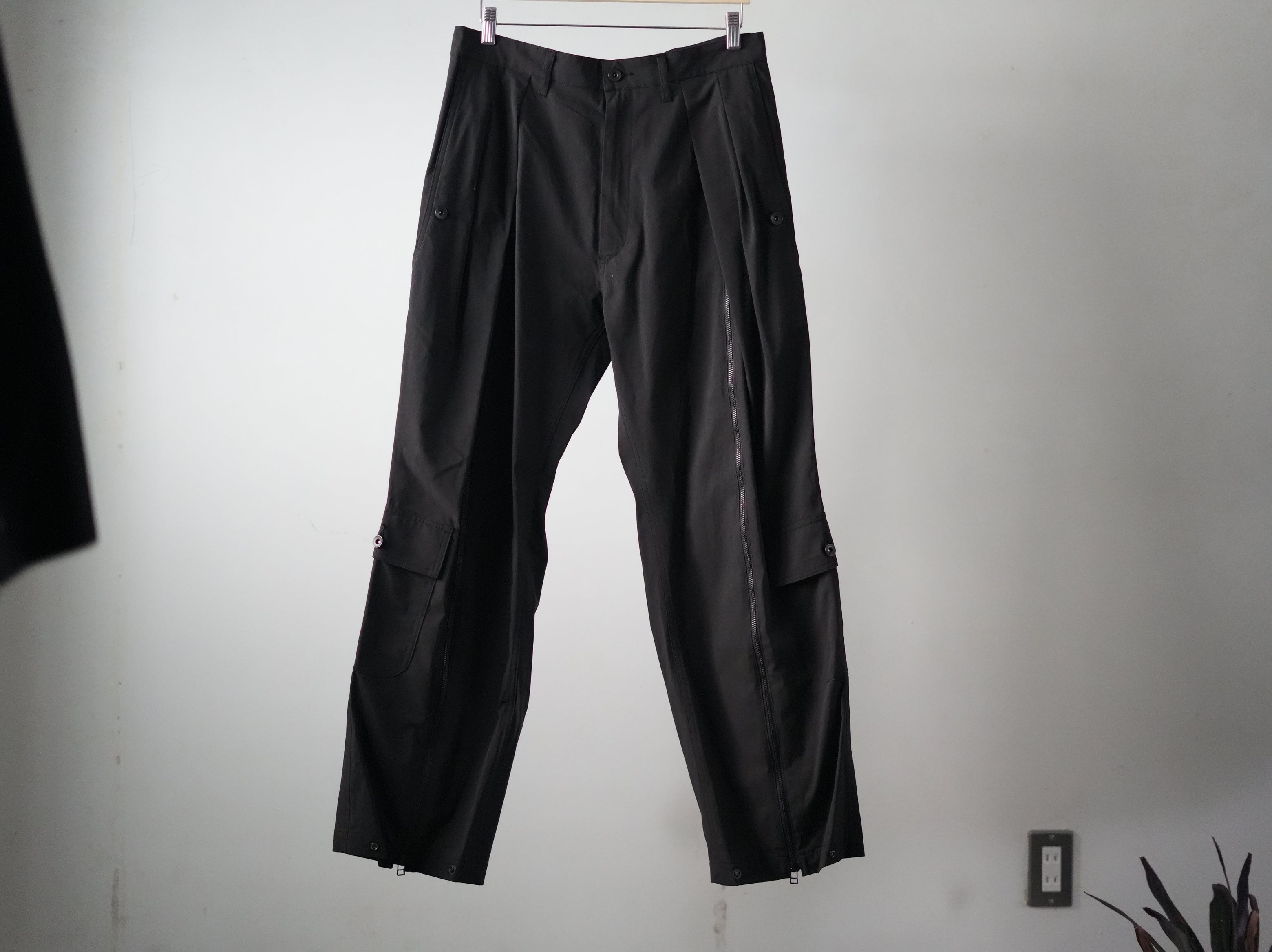 ensou.（エンソウ）Parachute Pants Black Stripe｜強撚コットンピン