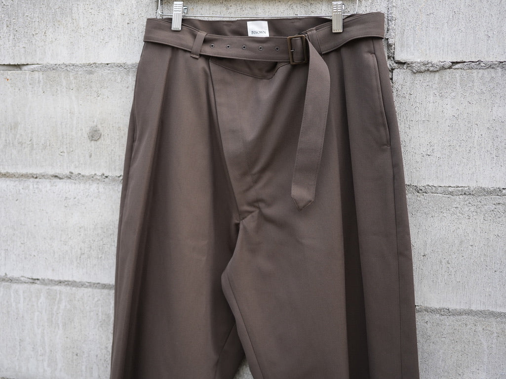 BISOWN ( ビソウン ) / WOOL COTTON BELTED PANTS KHAKI