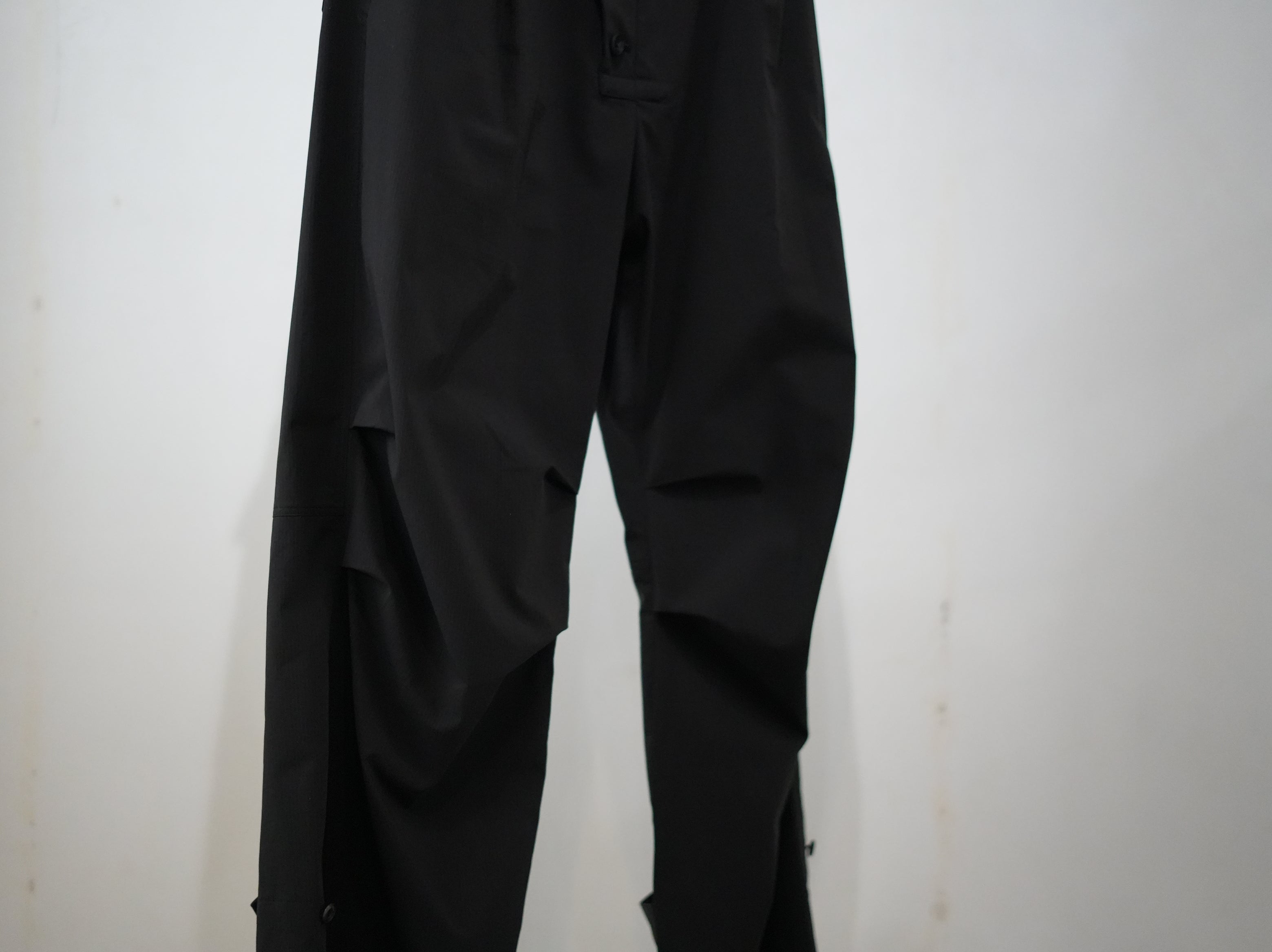 ensou. (エンソウ) / Double Front Derby Pants a. Black