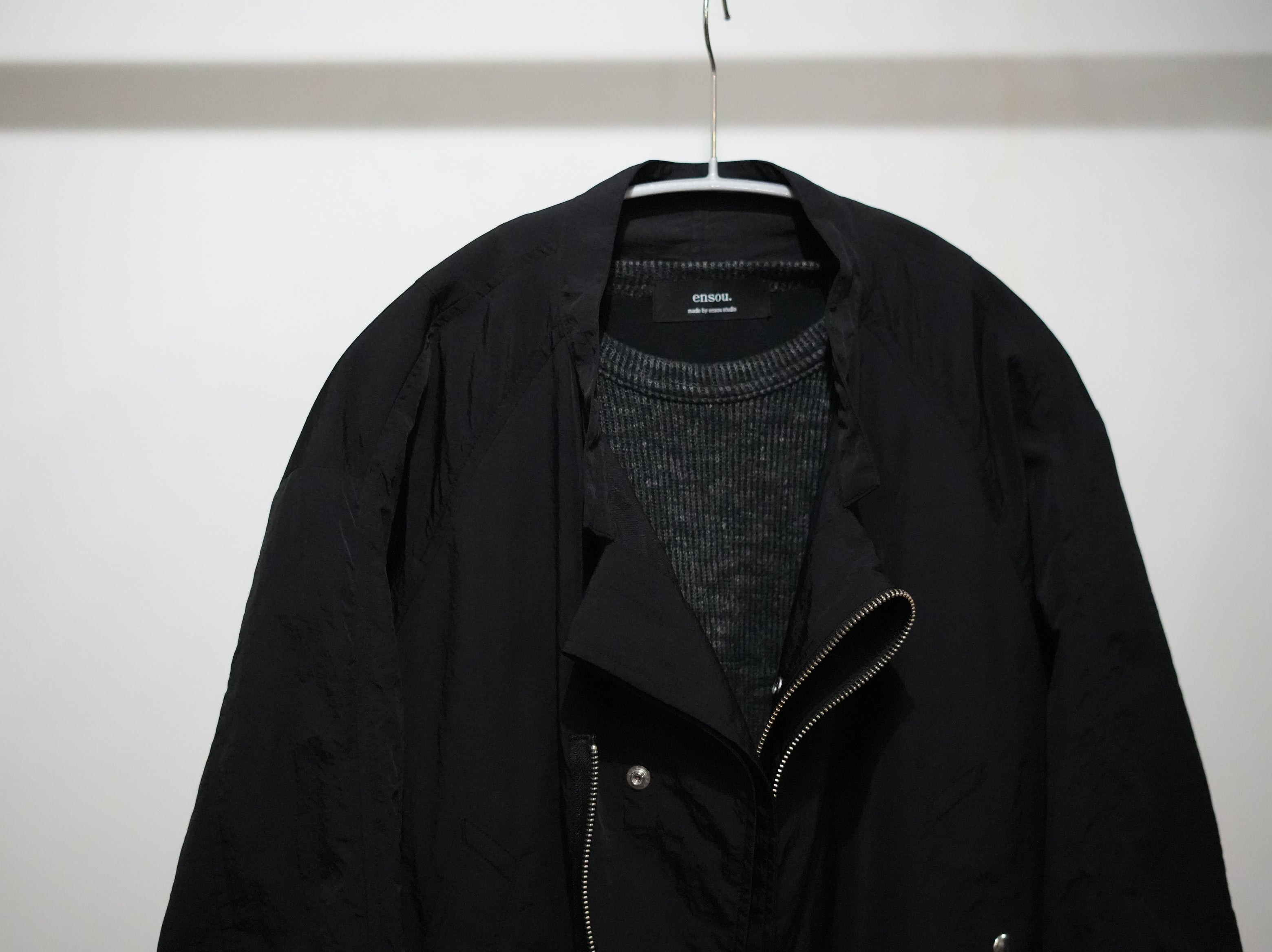 ensou. (エンソウ) / D-shaped Long Sleeve Tee a.Black