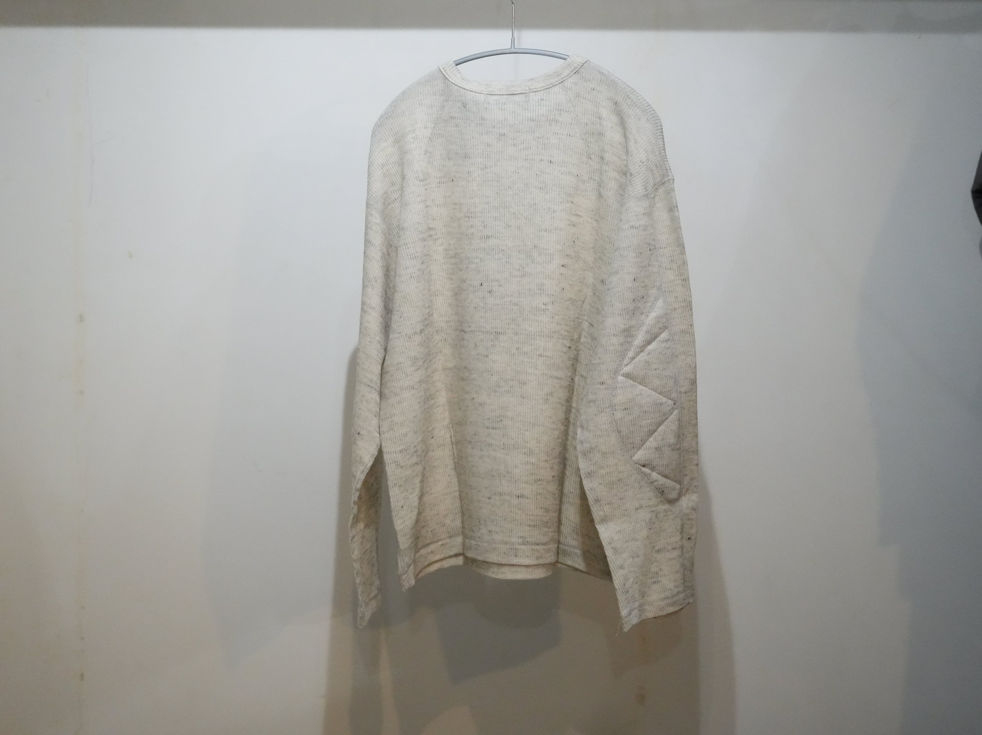 ensou. (エンソウ) / D-shaped Ling Sleeve Tee a.Oatmeal
