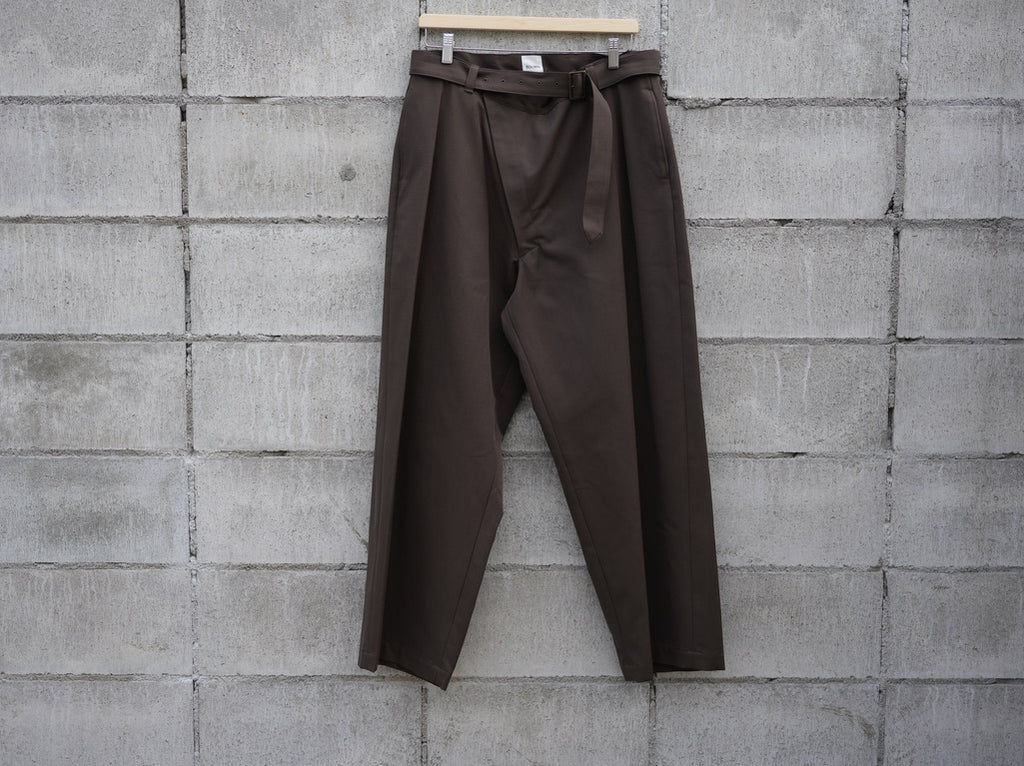 BISOWN ( ビソウン ) / WOOL COTTON BELTED PANTS KHAKI