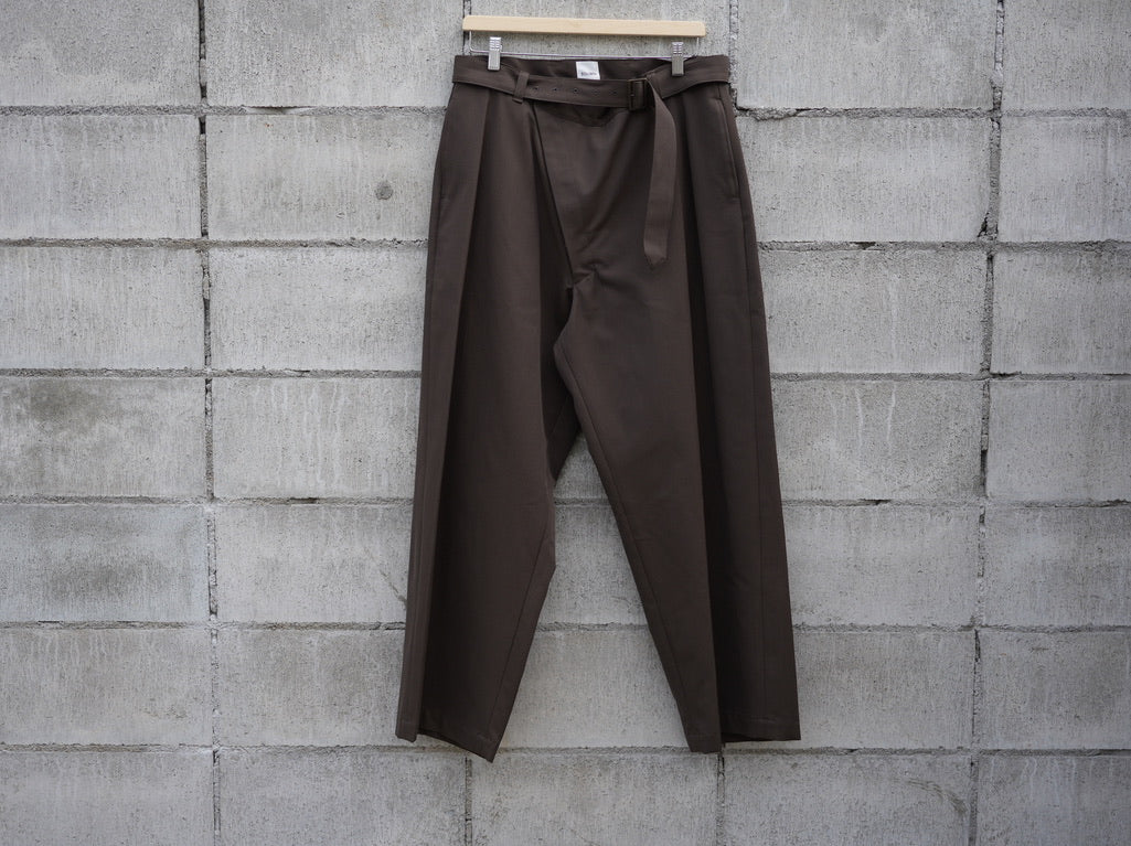 BISOWN ( ビソウン ) / WOOL COTTON BELTED PANTS KHAKI