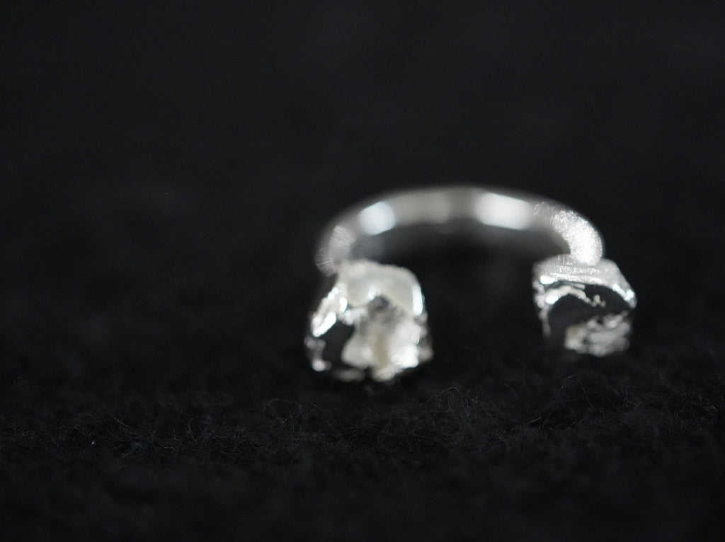KULTUR 5 / Two Stone Rung