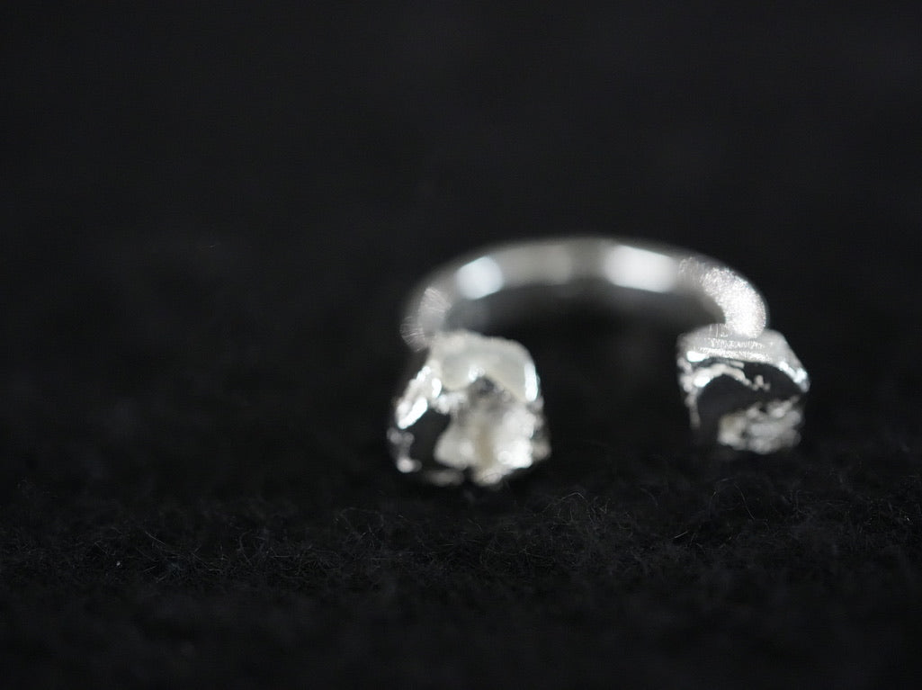 KULTUR 5 / Two Stone Rung