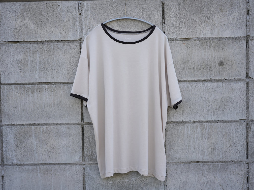 BISOWN (ビソウン) / PIMA MOKLODI RINGER TEE STONE × BROWN