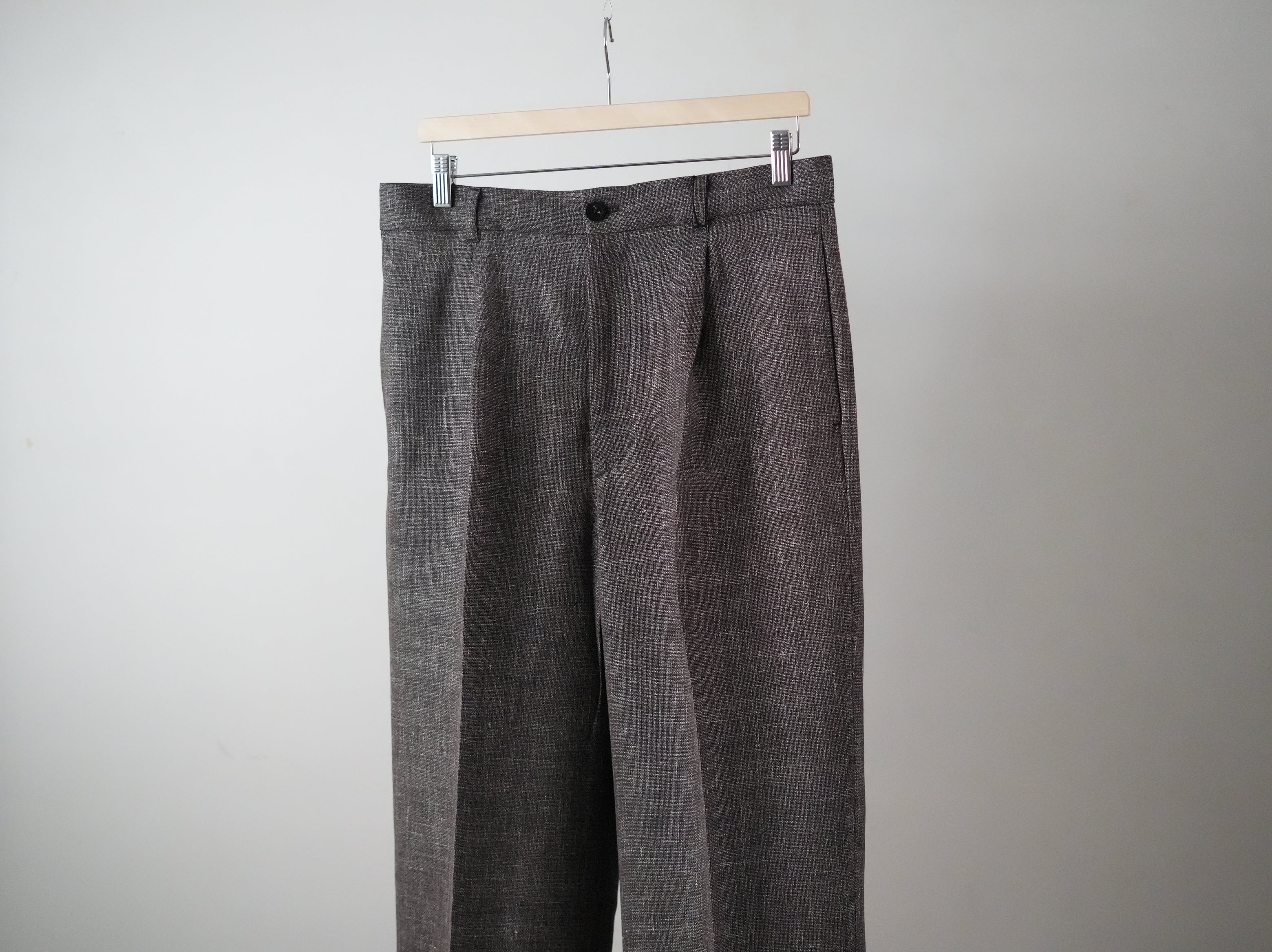 BISOWN (ビソウン) / WOOL LINEN 1TUCK SLACKS